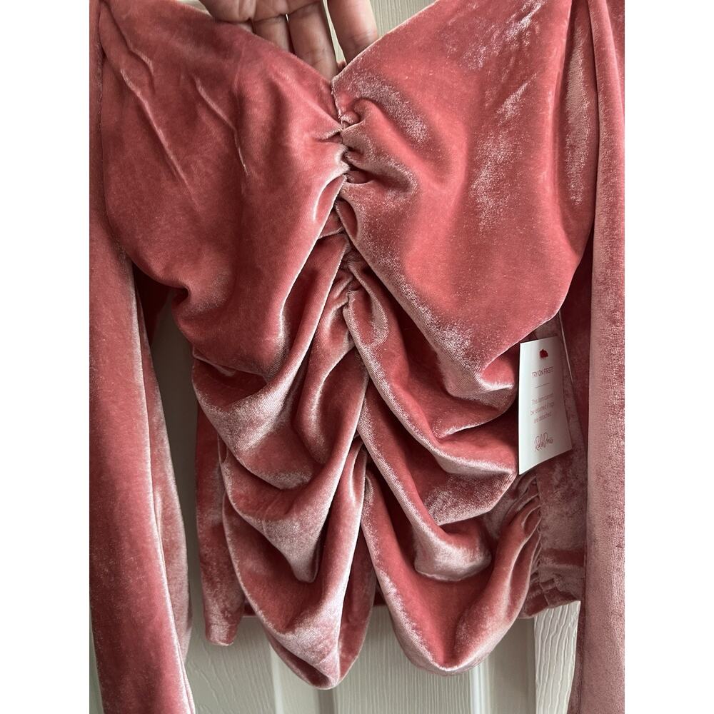 MINKPINK Ruched Pink Velvet Stretch Puff Sleeve Top Blouse - Picture 7 of 13